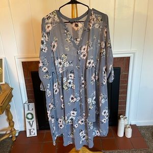 Torrid size 3 high low chiffon button top tunic